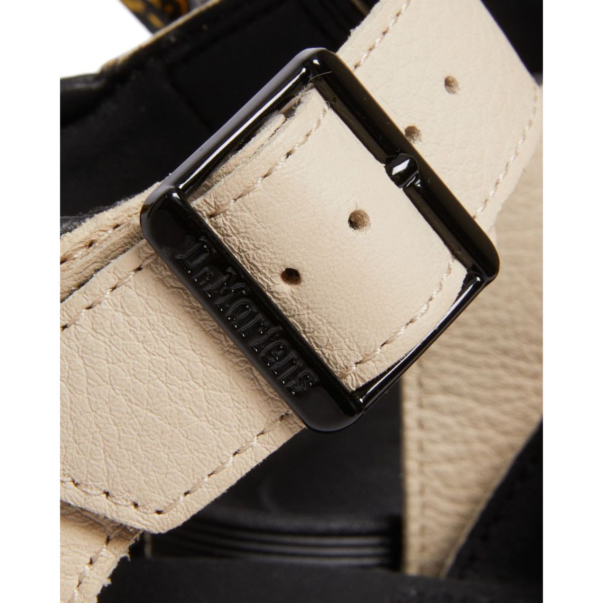 Dr. Martens Blaire Parchment Beige סנדלי ד"ר מרטינס בלייר