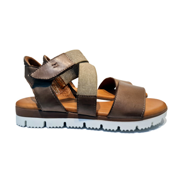Toni Mondavi Sansa Beige women
