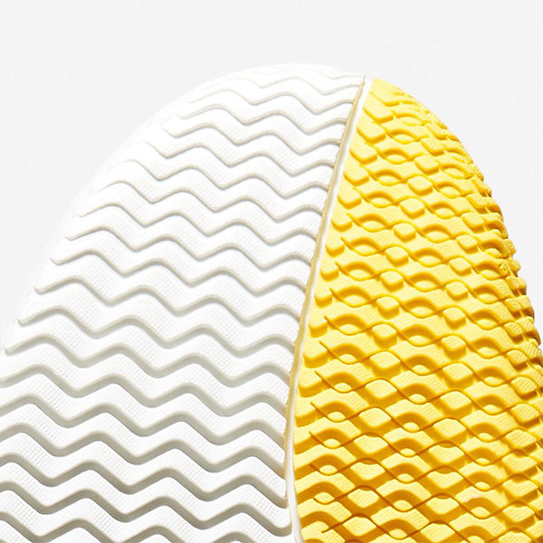 Cole Haan נעלי נשים קול האן Zerogrand Winner Tennis Sneaker Watermelon Zebra Print