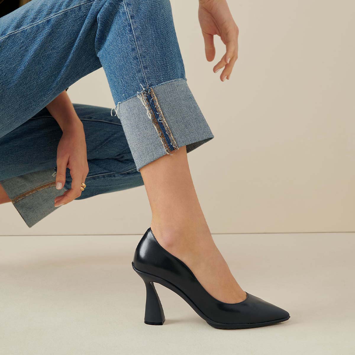 Cole Haan Women's Grand Ambition York Pump Black נעלי נשים קול האן